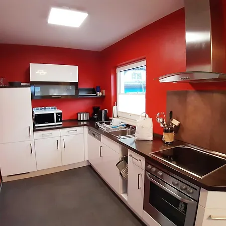 Holiday home Reetdachhaus Boddenblick Breege